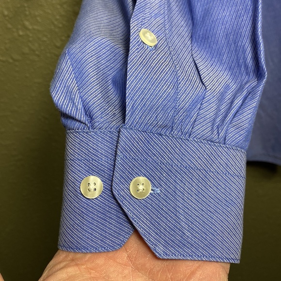 DONNA KARAN NWOT Mens Button Up - Picture 5 of 9